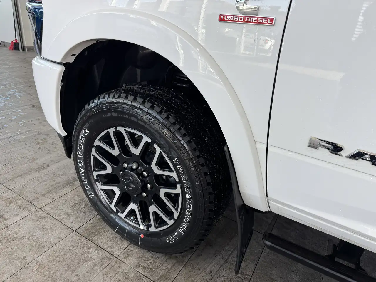 RAM 3500 снимка RAM 3500