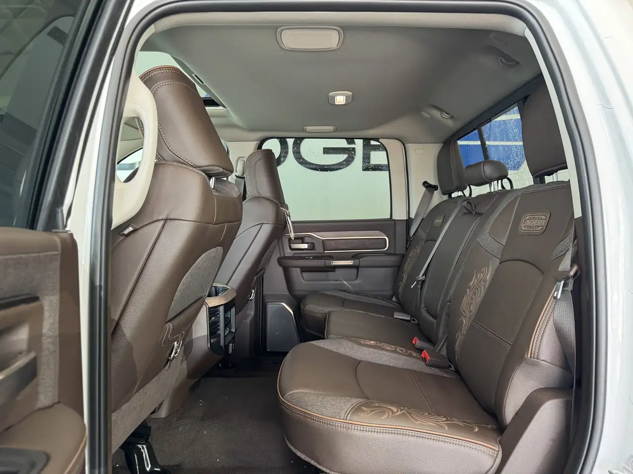 RAM 3500 снимка RAM 3500