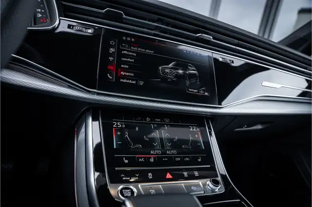 Audi Q7 view 22