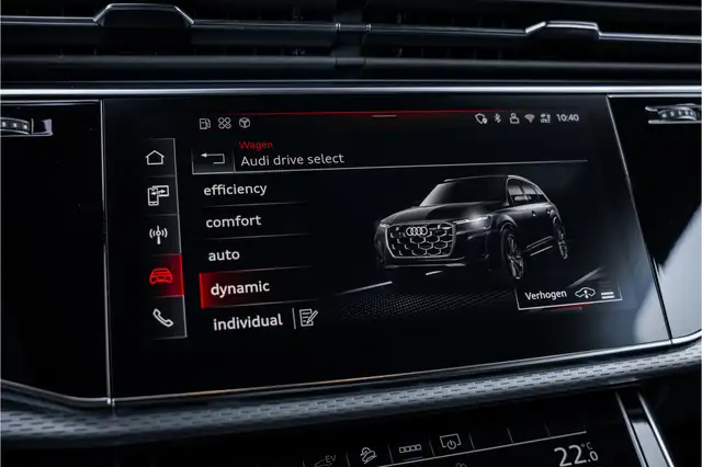 Audi Q7 view 15