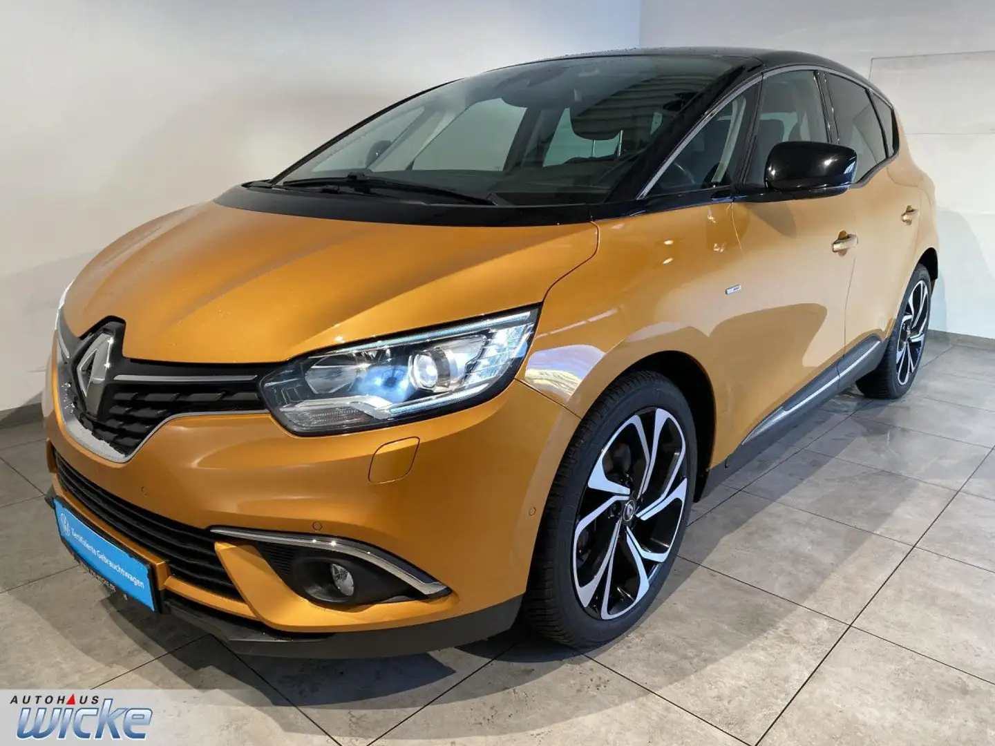 Renault Scenic IV 1.2 BOSE Edition NAVI KLIMA PANO Zwart - 2