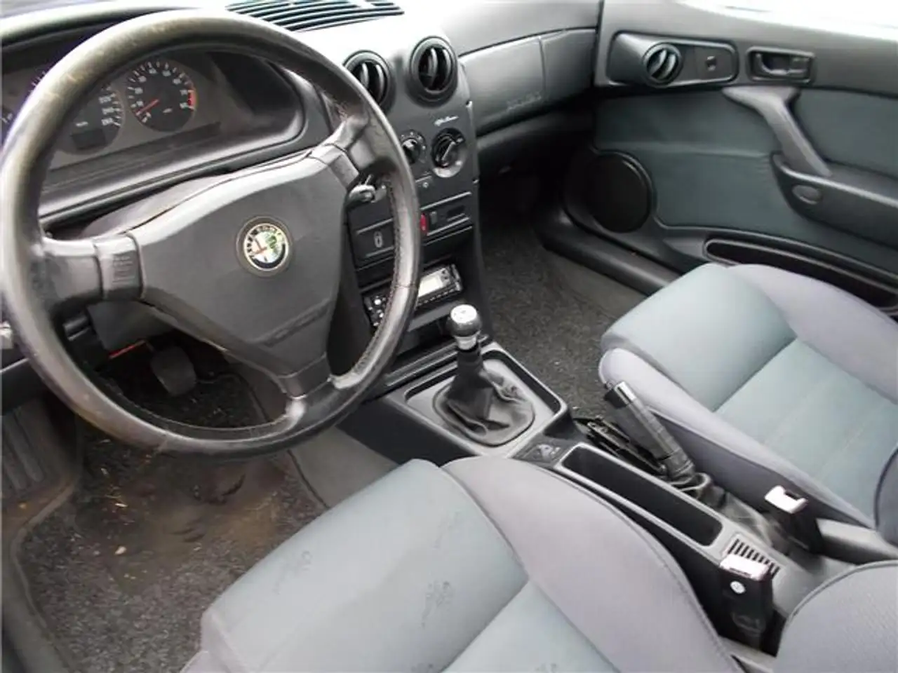 Alfa Romeo 146 1.8 Twin Spark, foto 8