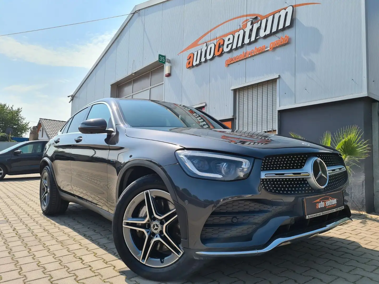 Mercedes-Benz GLC 300 e Cpe 2x AMG*Massage*Airmtc*ACC*Memo*AHK Grau - 1