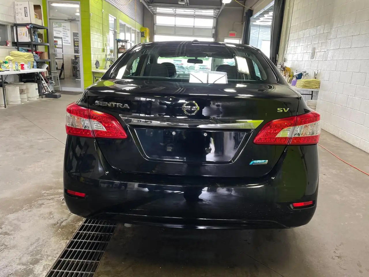 Nissan Sentra снимка Nissan Sentra