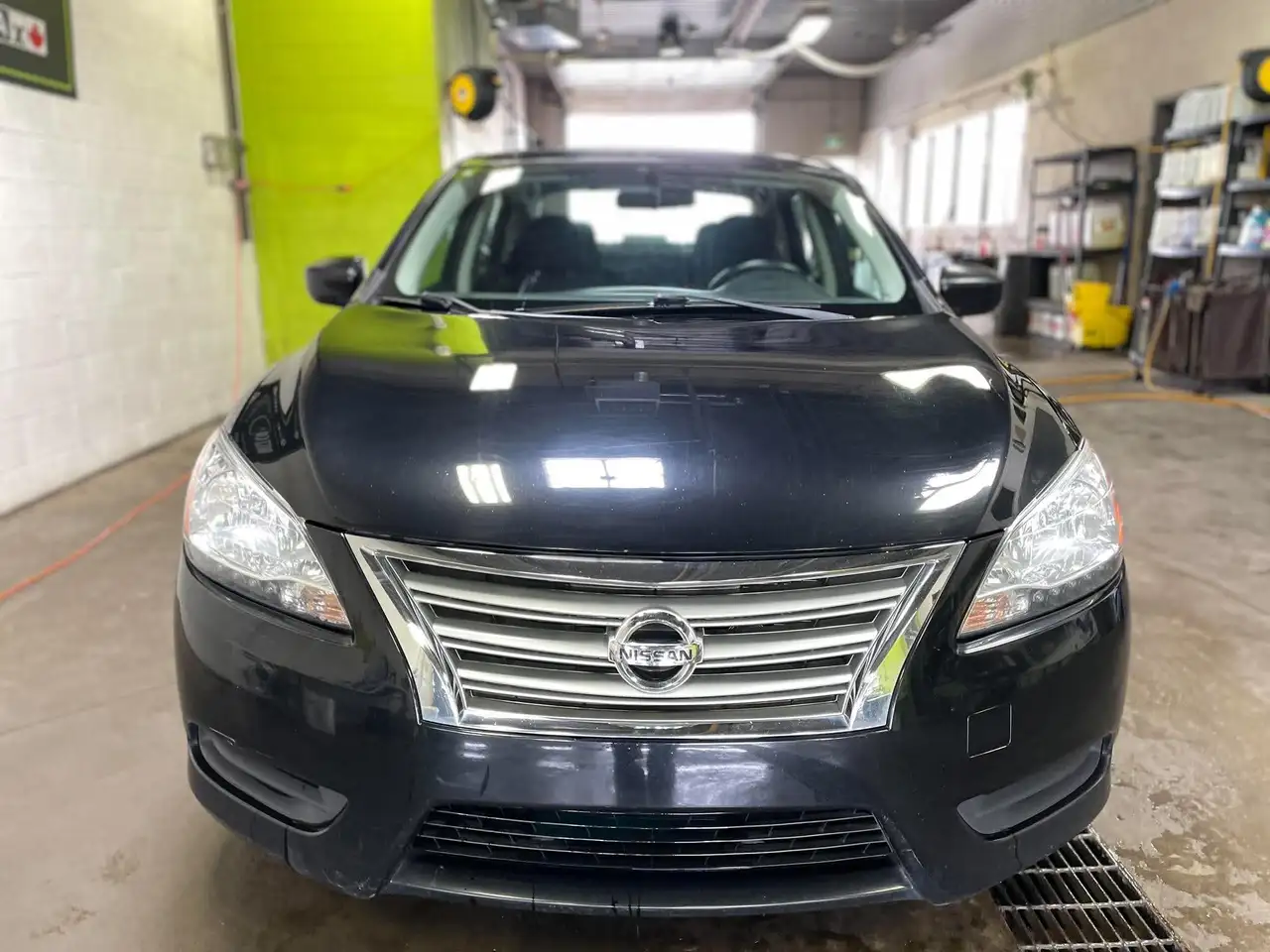 Nissan Sentra снимка Nissan Sentra