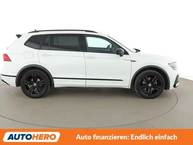 Volkswagen Tiguan Allspace view 7