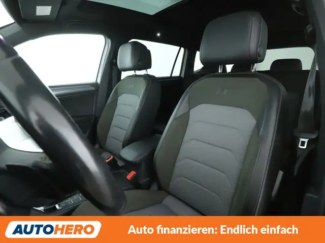 Volkswagen Tiguan Allspace view 10