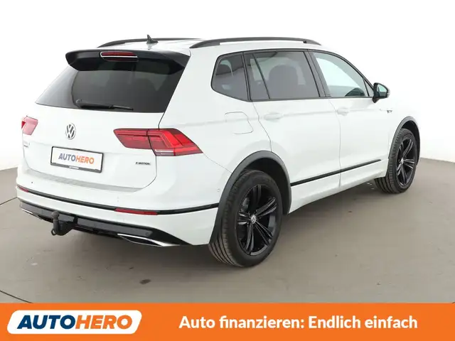 Volkswagen Tiguan Allspace view 6
