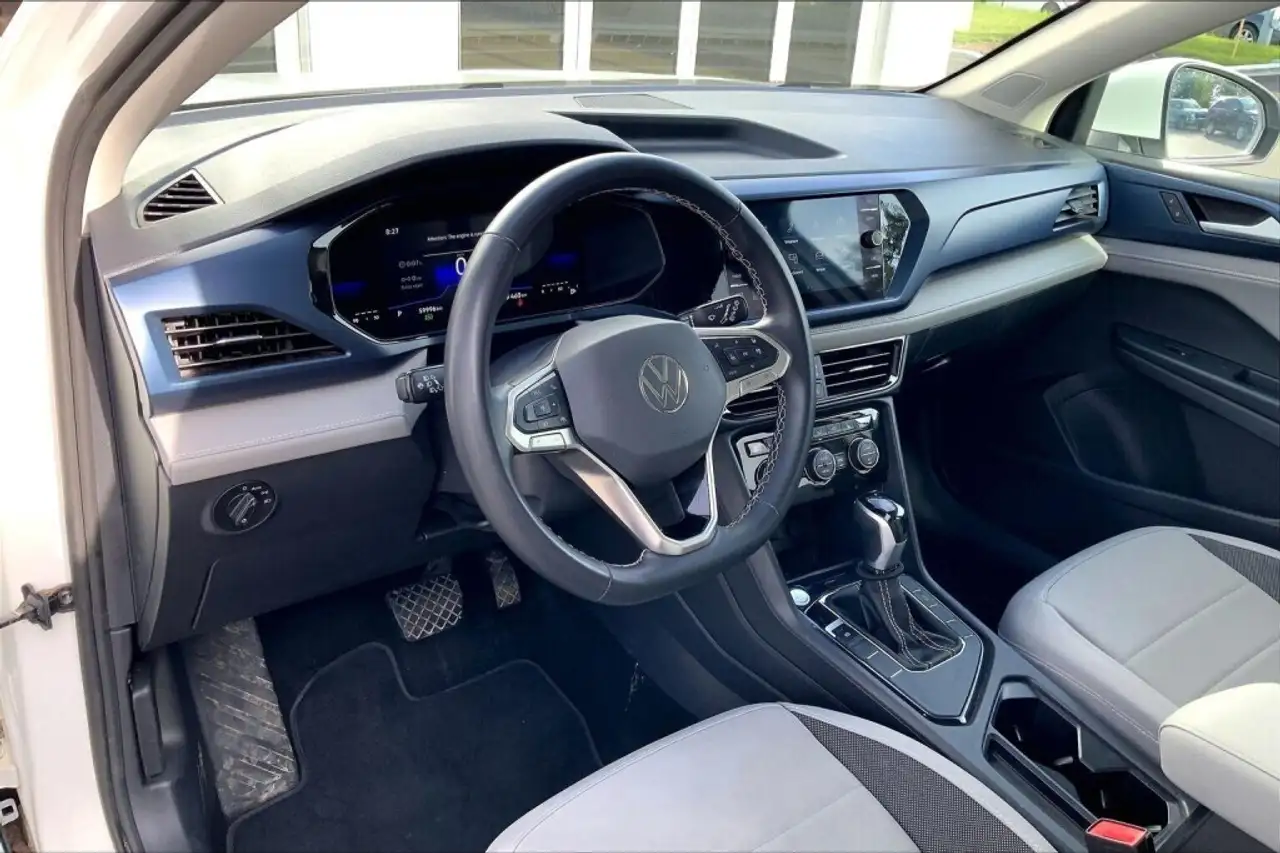 Volkswagen Taos photo Volkswagen Taos