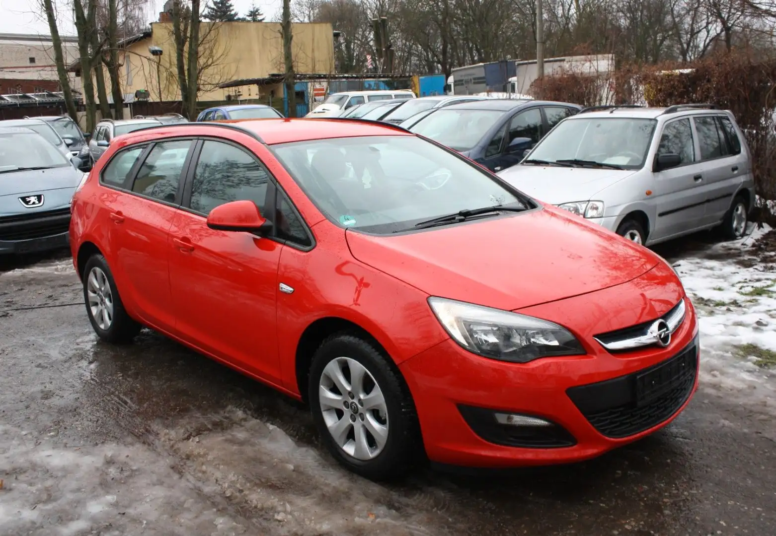 Opel Astra J Sports Tourer Style / TÜV/AU 07/2027 Rot - 1