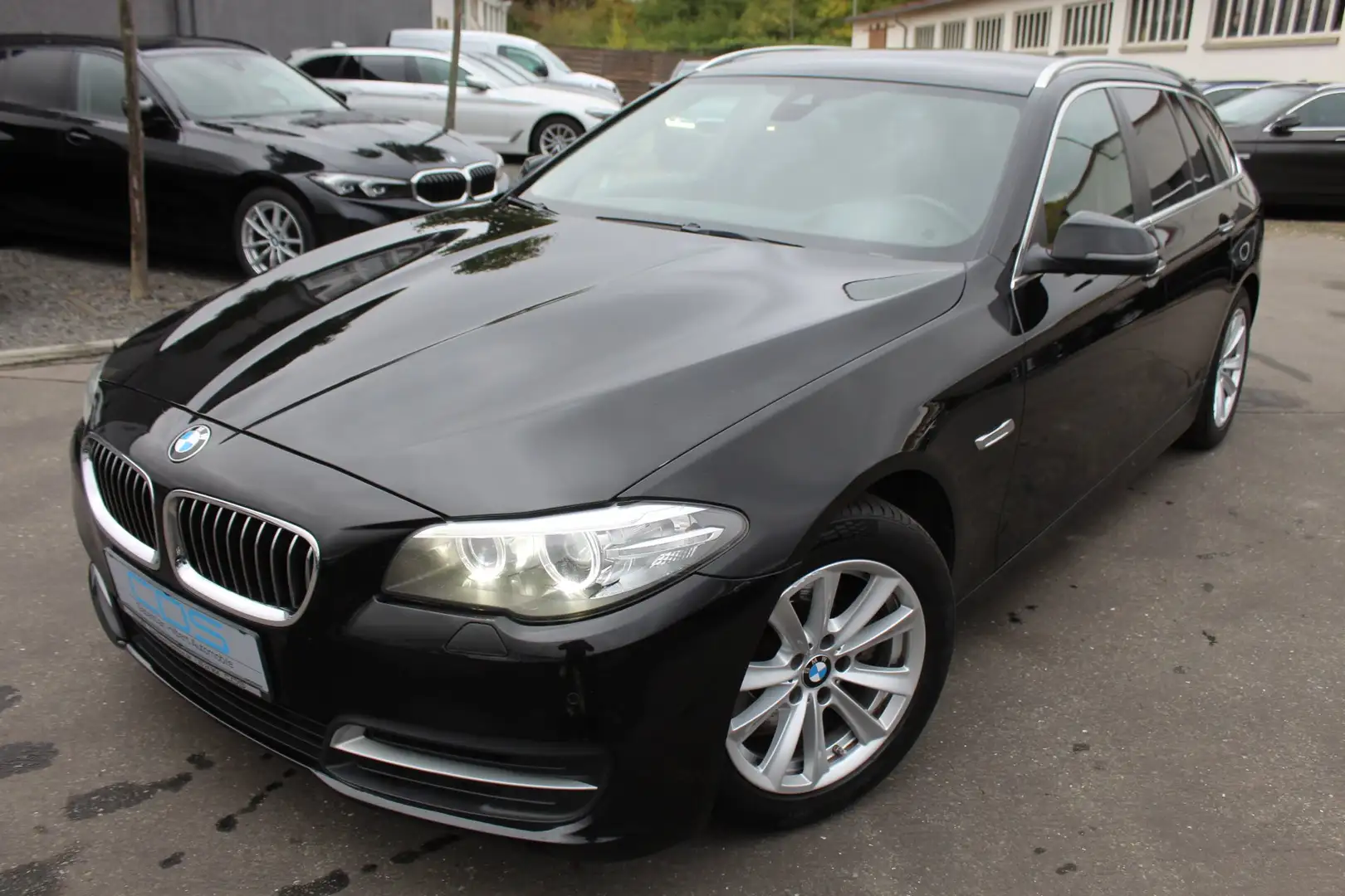 BMW 520 d Tour. Aut. +LEDER+HUD+AHK+Navi PRO+Hifi+ Schwarz - 2
