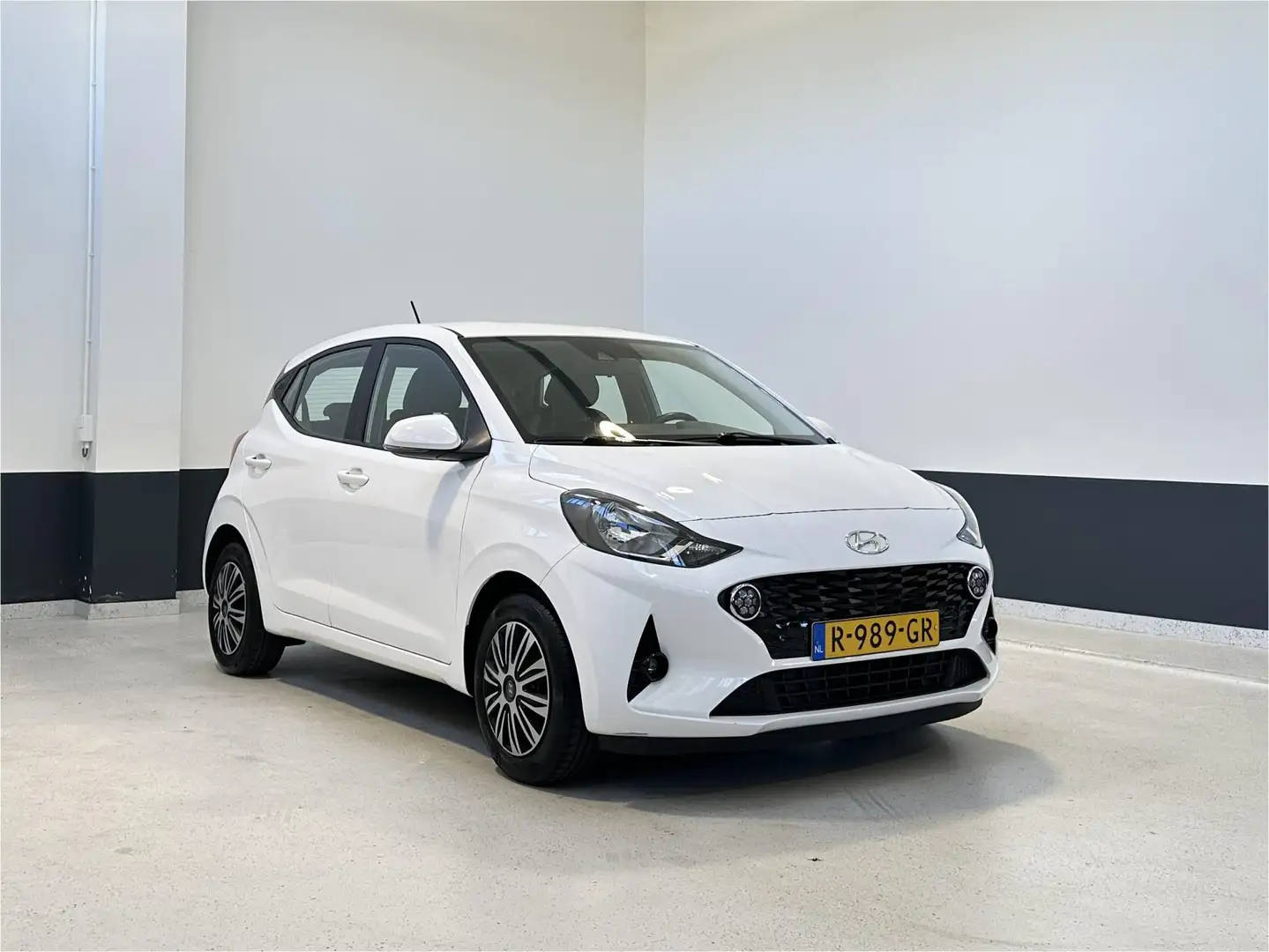 Hyundai i10 1.0 Comfort 5-zits | 1 Eig | Apple Carplay | Navig Wit - 1