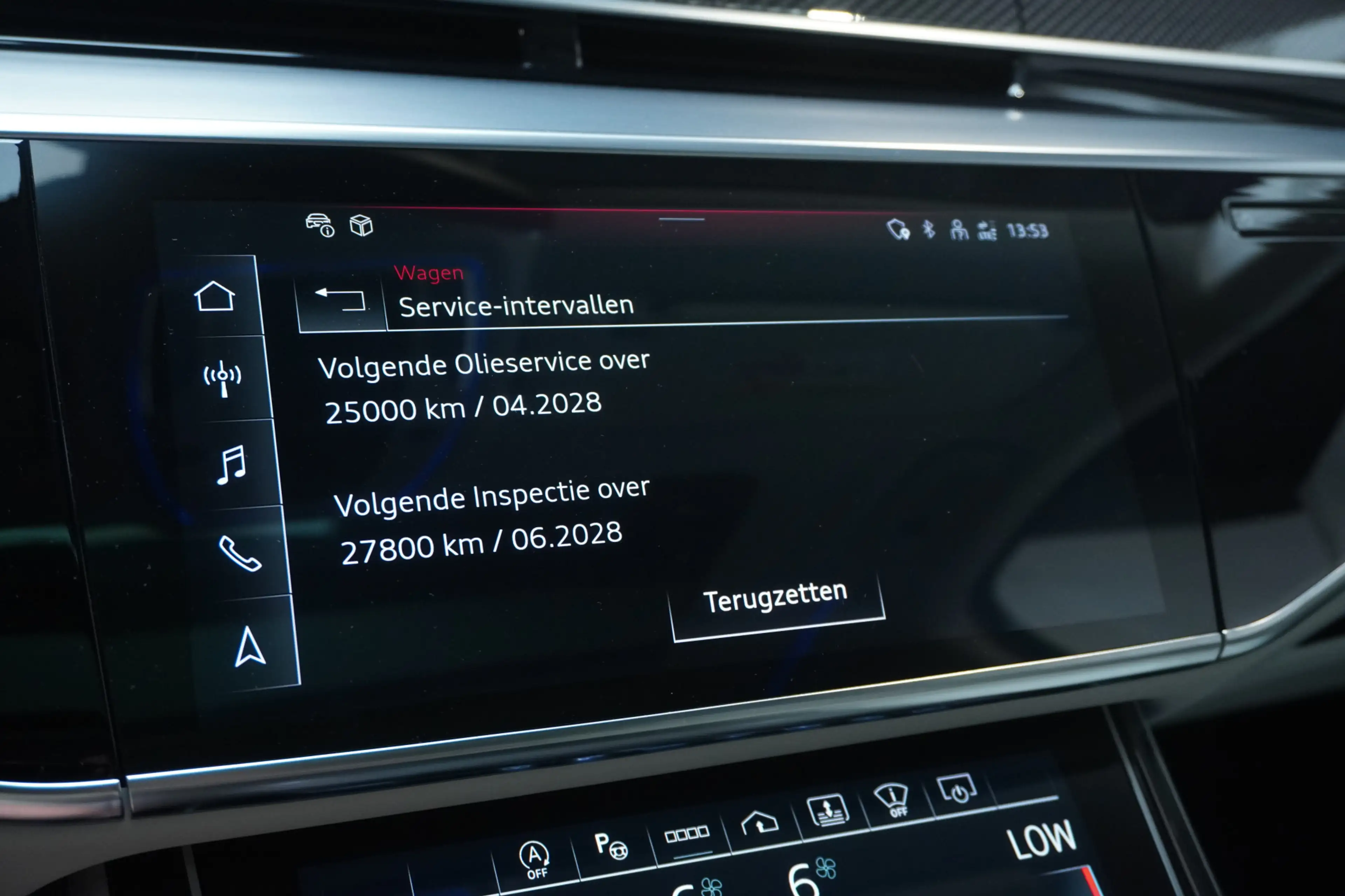 Audi A8 4.0 TFSI S8 Quattro / ABT / Audi-Exclusive / BTW a — photo 50