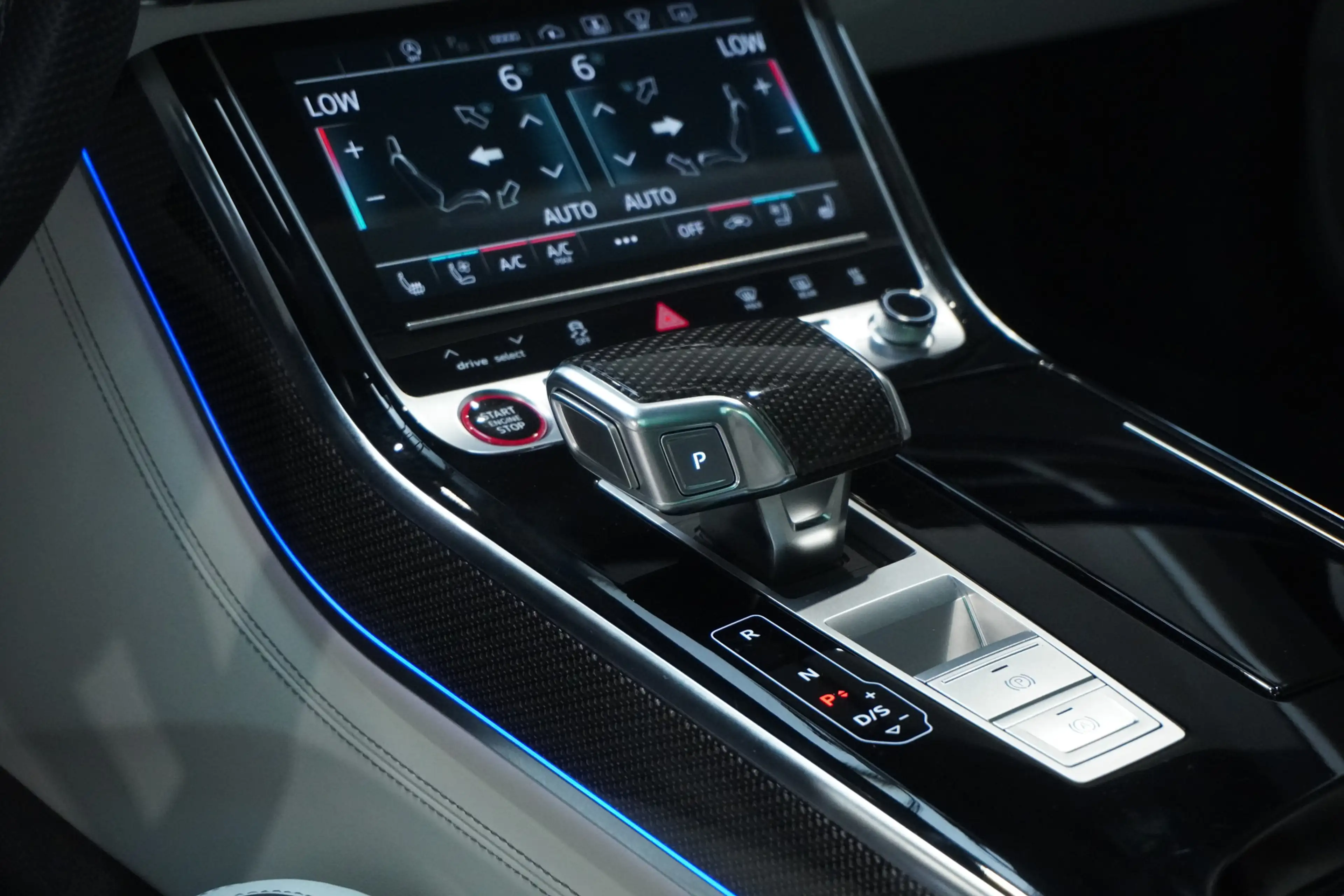 Audi A8 4.0 TFSI S8 Quattro / ABT / Audi-Exclusive / BTW a — photo 20