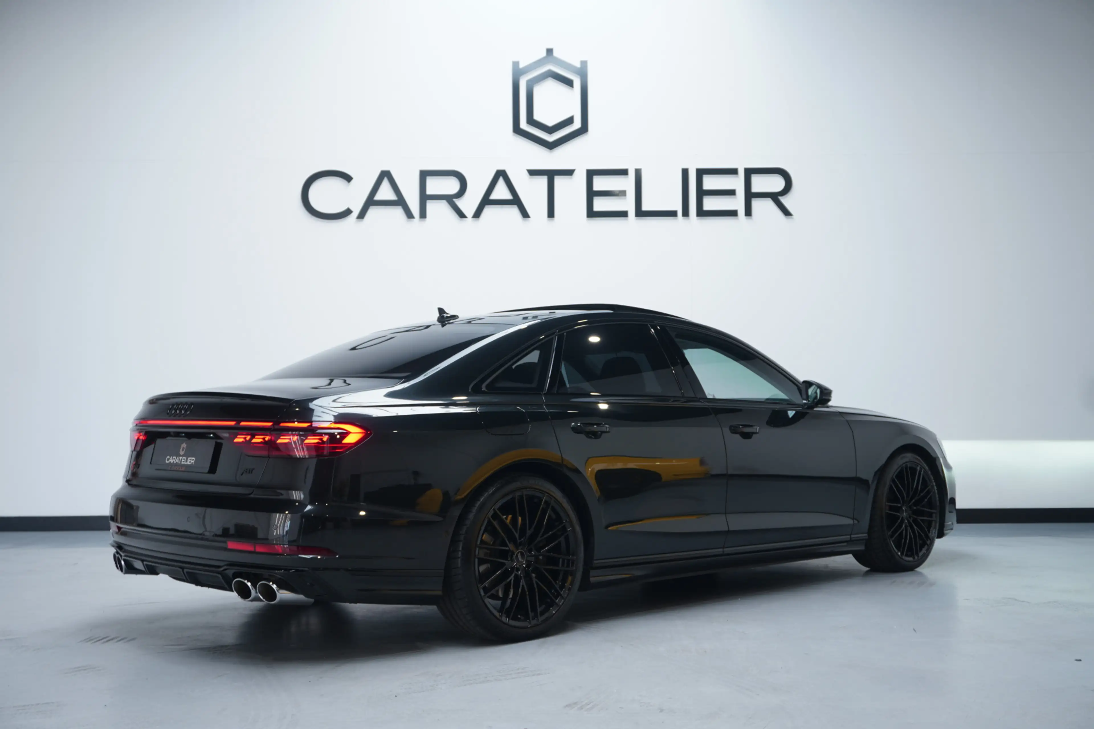 Audi A8 4.0 TFSI S8 Quattro / ABT / Audi-Exclusive / BTW a — photo 4