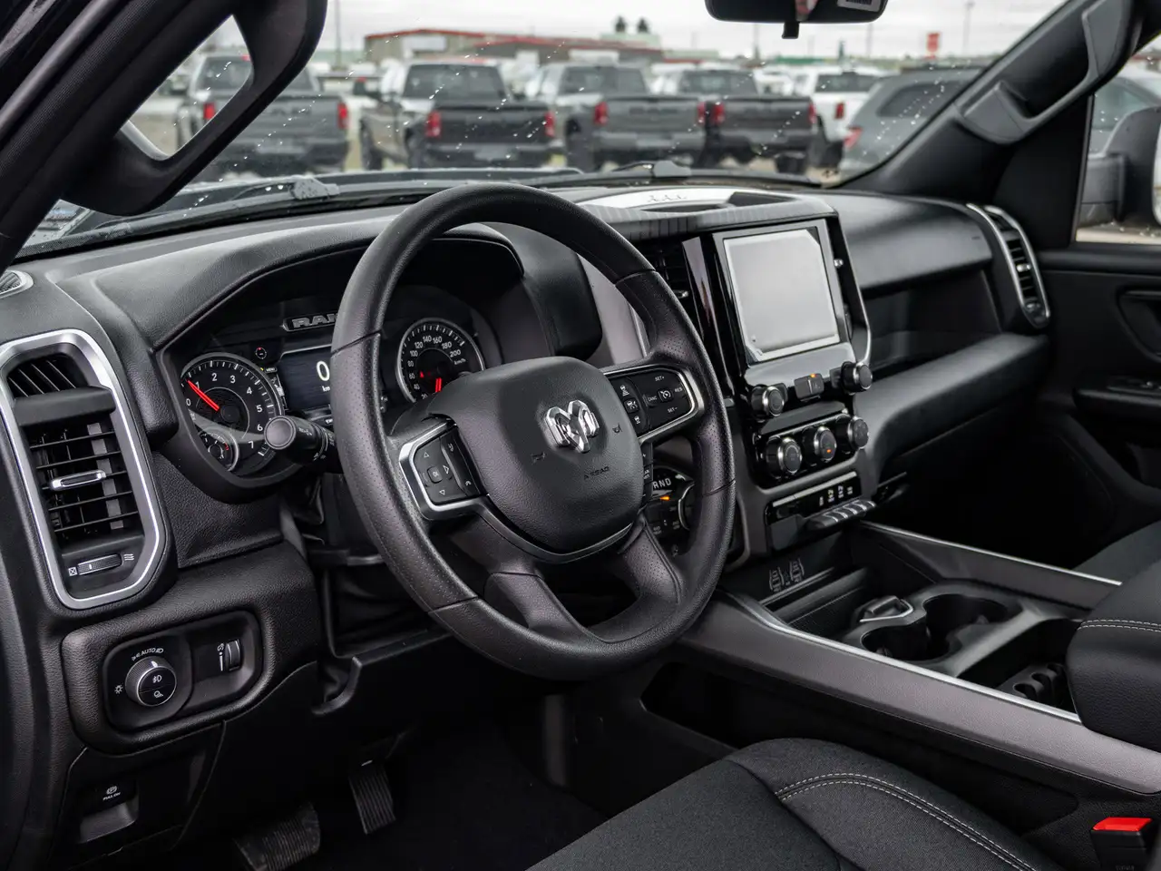 RAM 1500 снимка RAM 1500