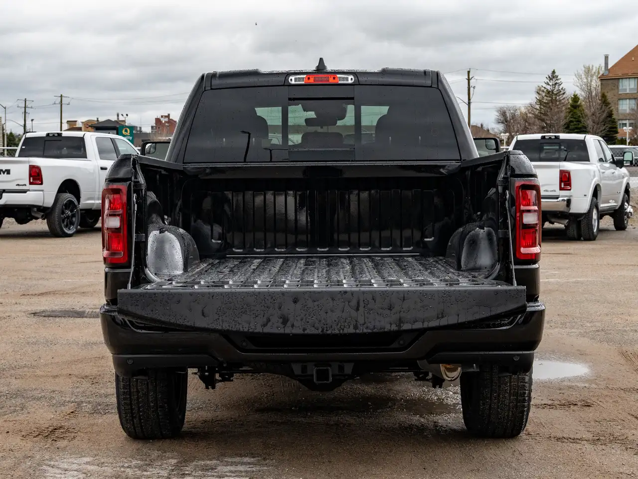 RAM 1500 снимка RAM 1500