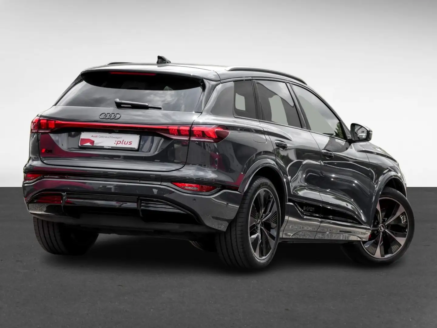 Audi Q6 e-tron quattro S LINE EditionOne AHK PANO B&O Grau - 2