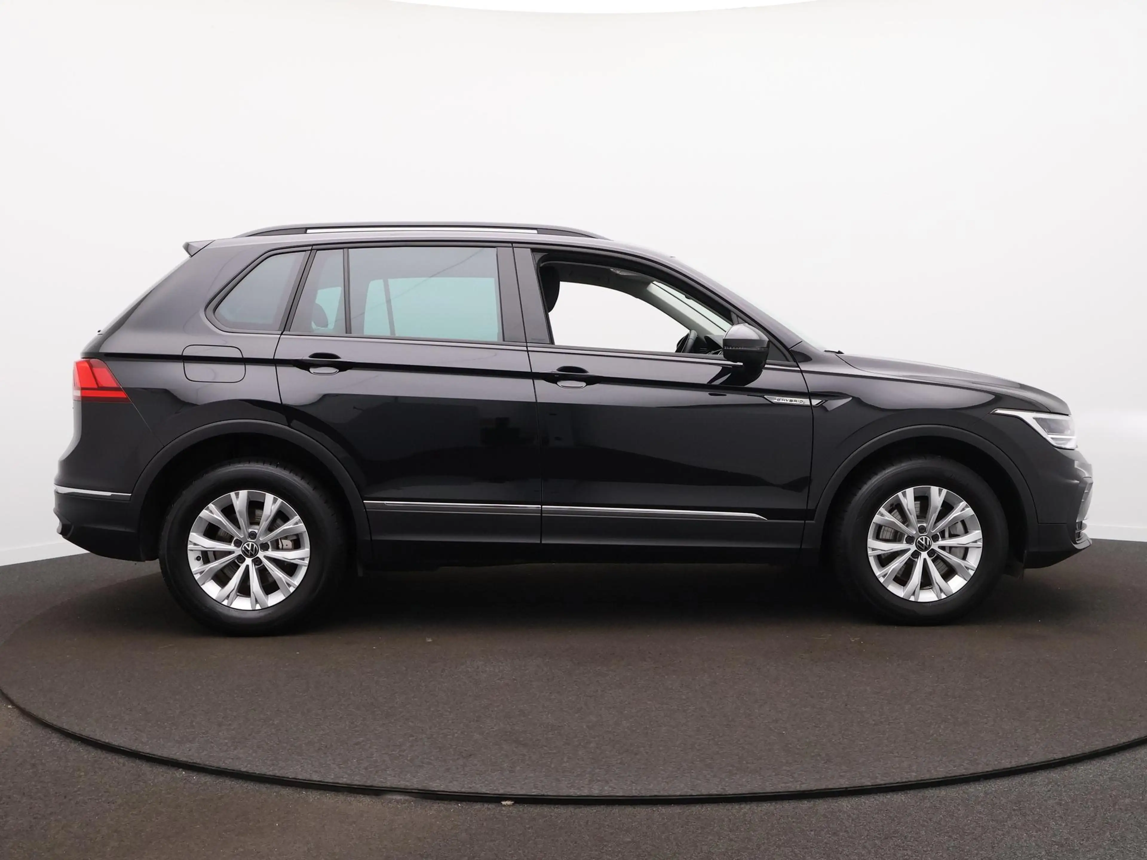 Volkswagen Tiguan 1.4 TSI eHybrid Life Automaat - Navigatie - Camera — photo 5