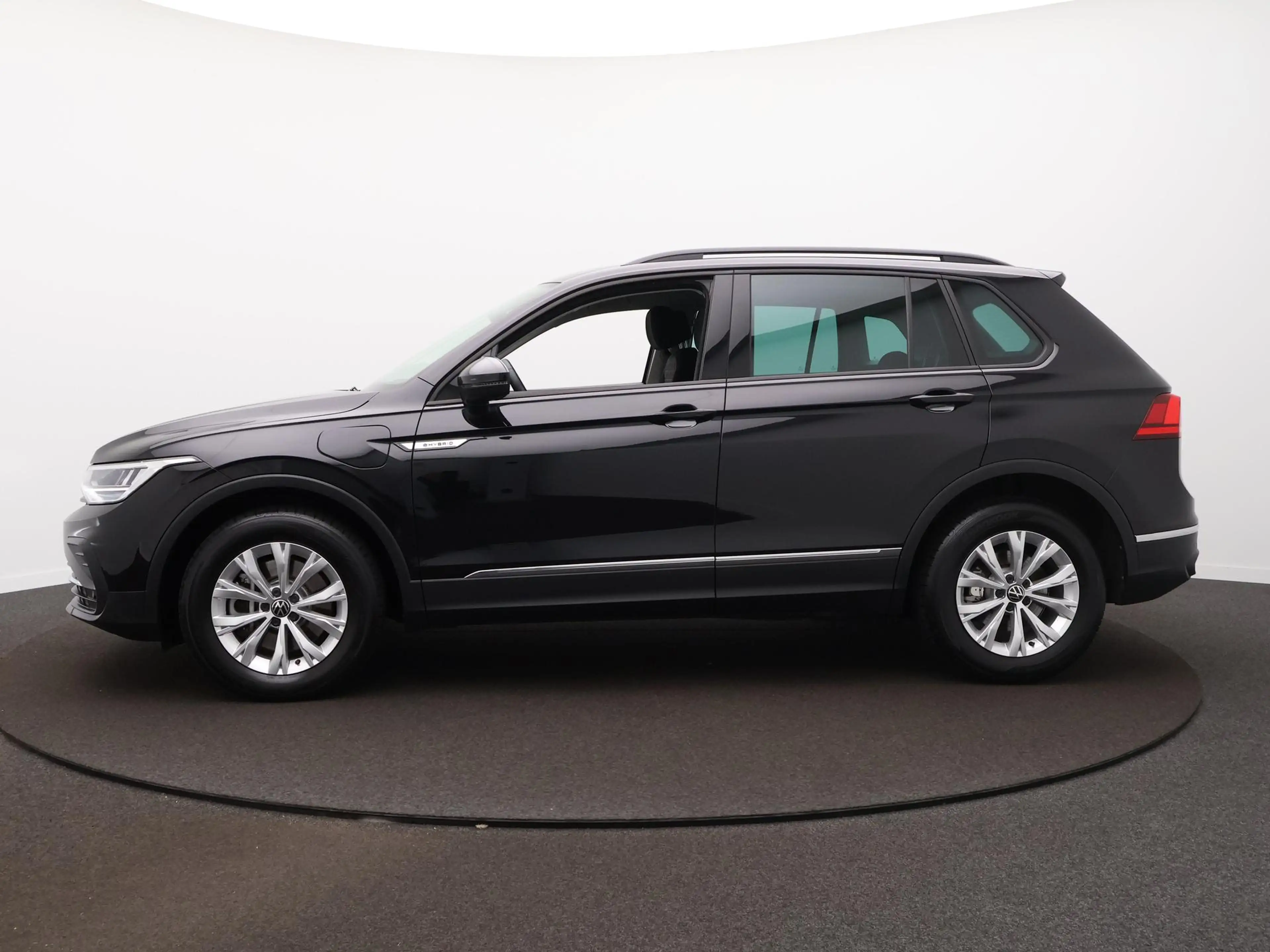 Volkswagen Tiguan 1.4 TSI eHybrid Life Automaat - Navigatie - Camera — photo 9