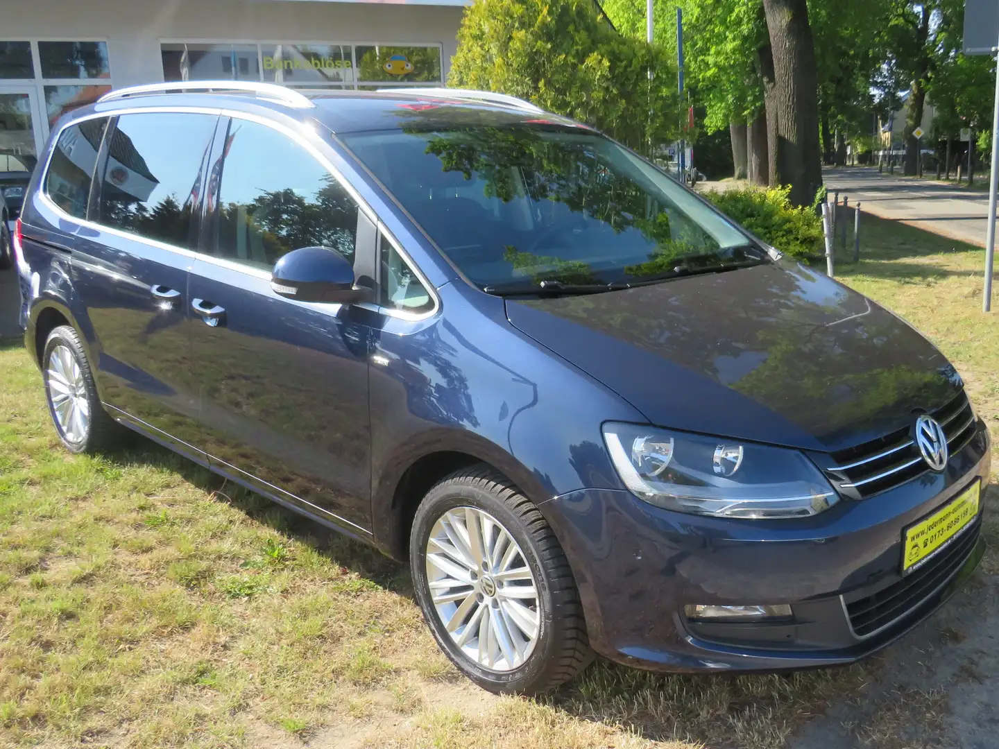 Volkswagen Sharan Cup BMT 4Motion Blau - 1