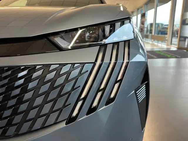 Peugeot 3008 view 7