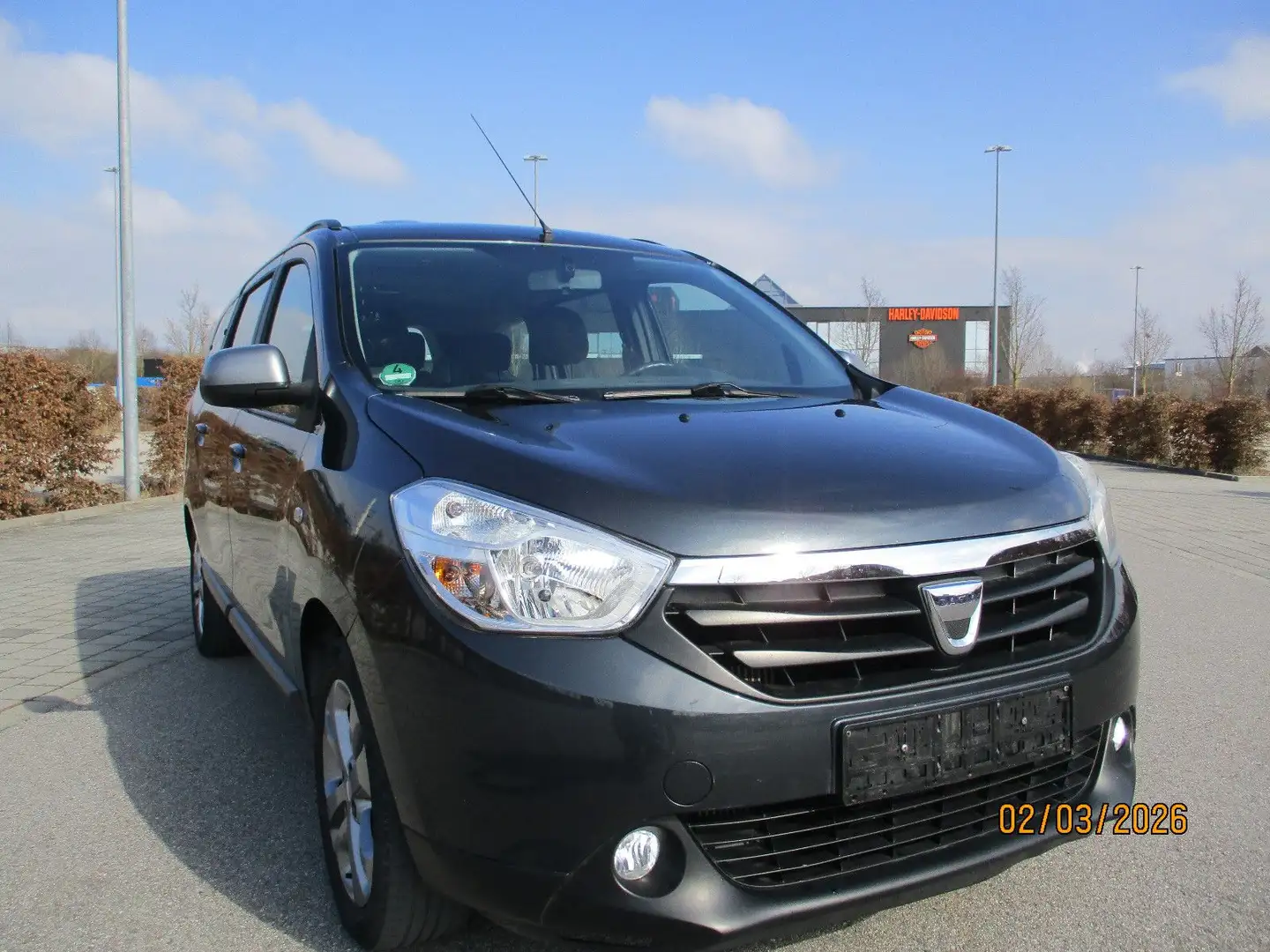 Dacia Lodgy 1.Hand 7 Sitze Grau - 1