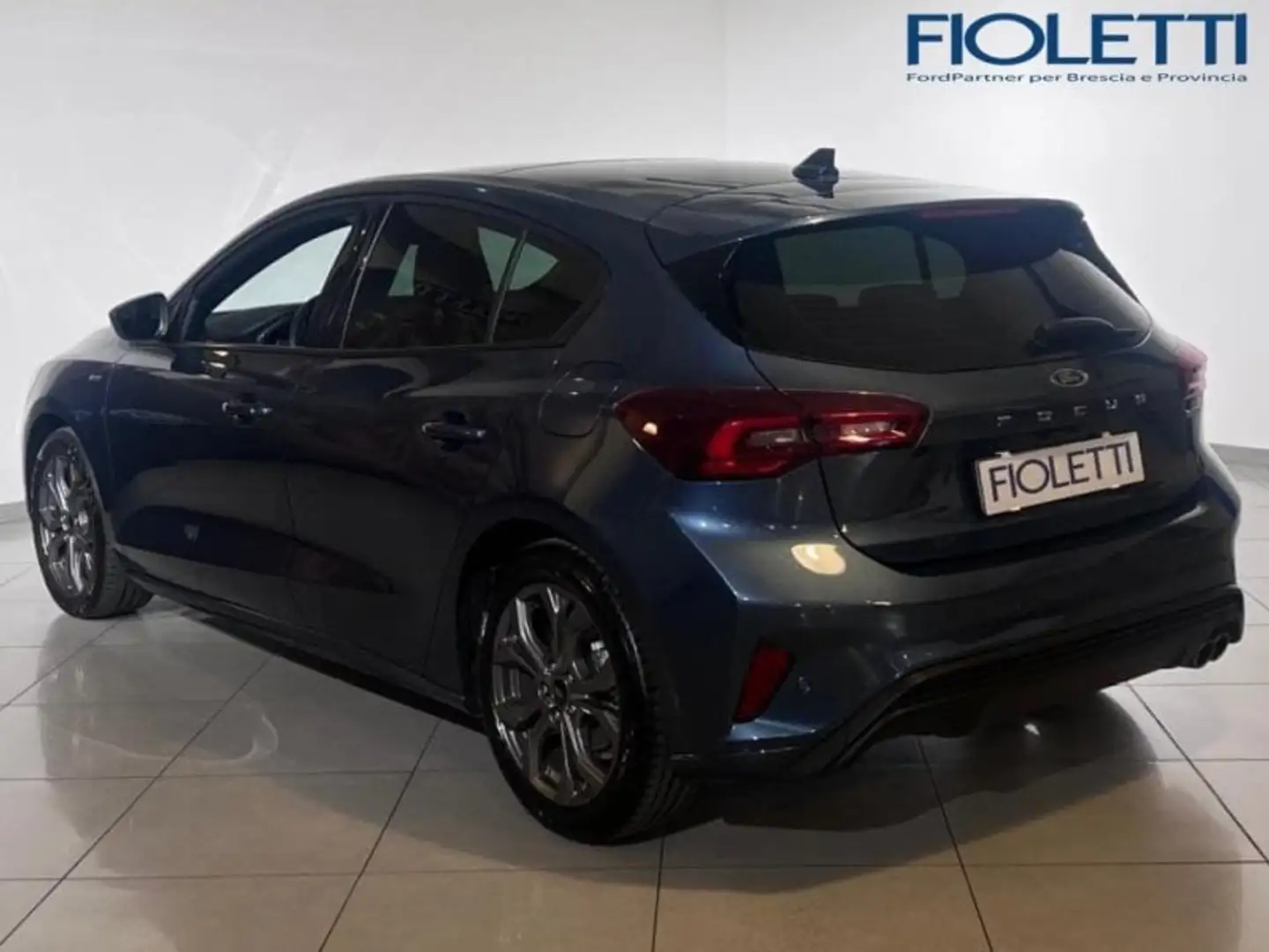 Ford Focus 4ª SERIE 1.0 ECOBOOST HYBRID 125 CV 5P. ST LINE D Bleu - 2