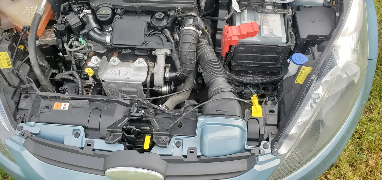 Ford Fiesta 3 portes — photo 8