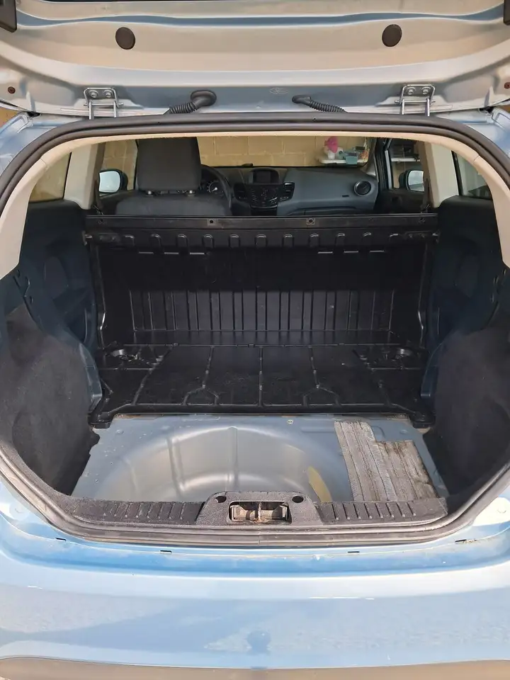 Ford Fiesta 3 portes — photo 9