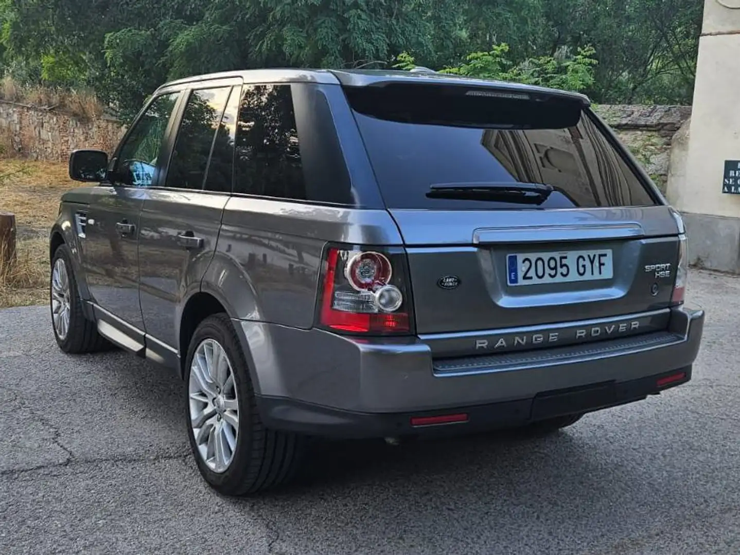 Land Rover Range Rover Sport Range Rover Sport 3.0TDV6 HSE Aut. HSE Gris - 2