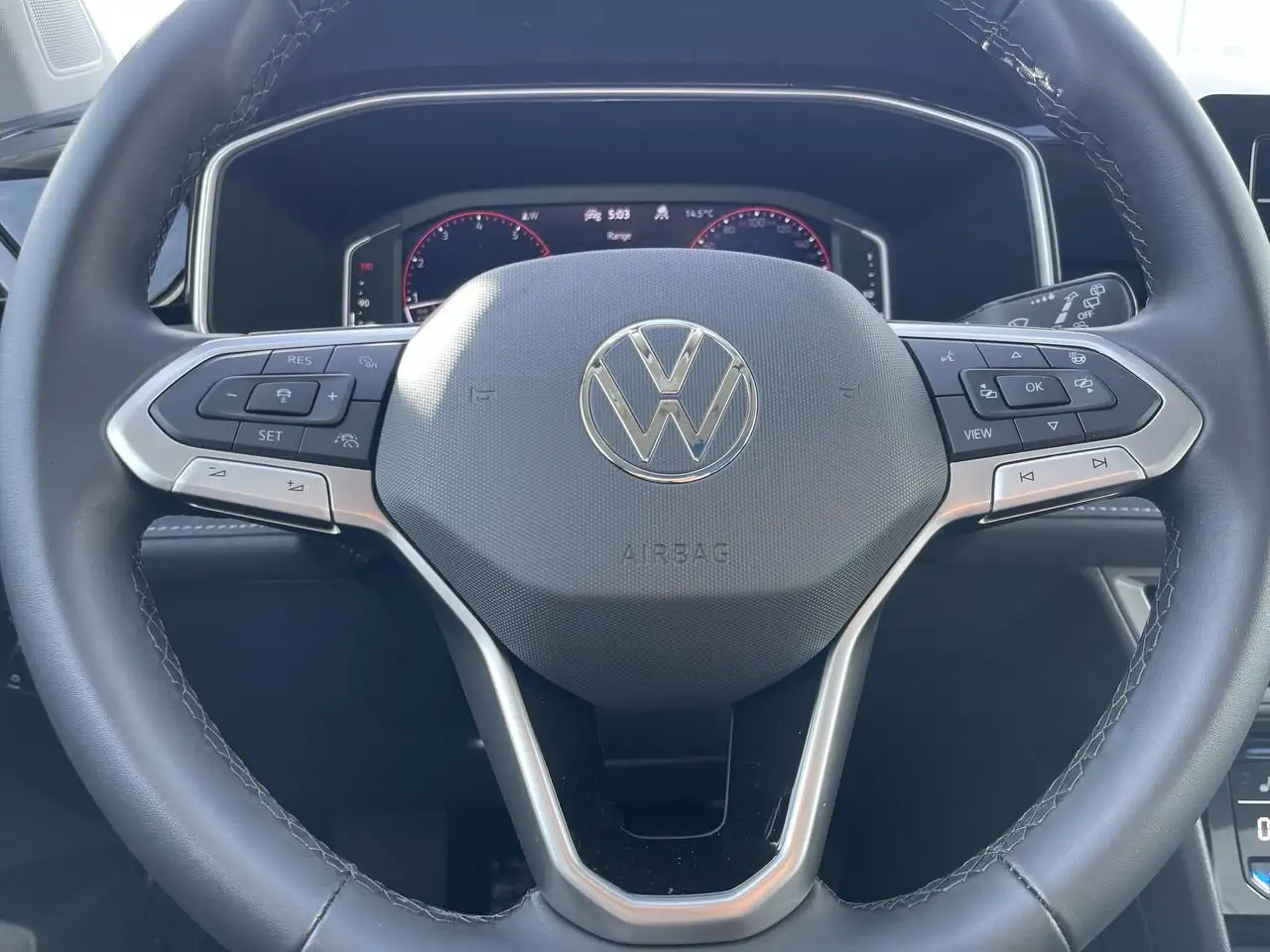 Volkswagen Taos снимка Volkswagen Taos