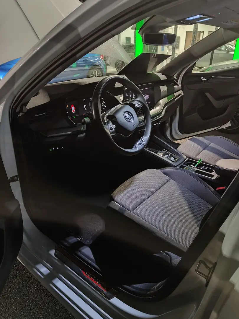 Skoda Octavia 1.5 g-tec Ambition 130cv dsg - 2