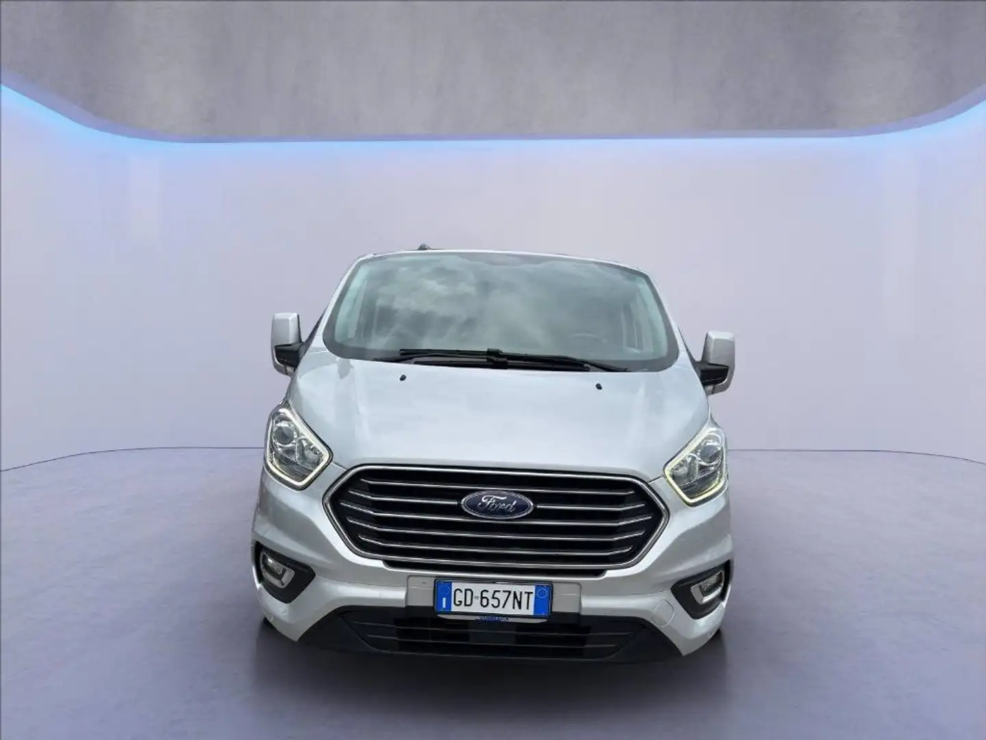 Ford Tourneo Custom 320 2.0 tdci MHEV 185cv Trend L2H1 E6.2 Grijs - 2