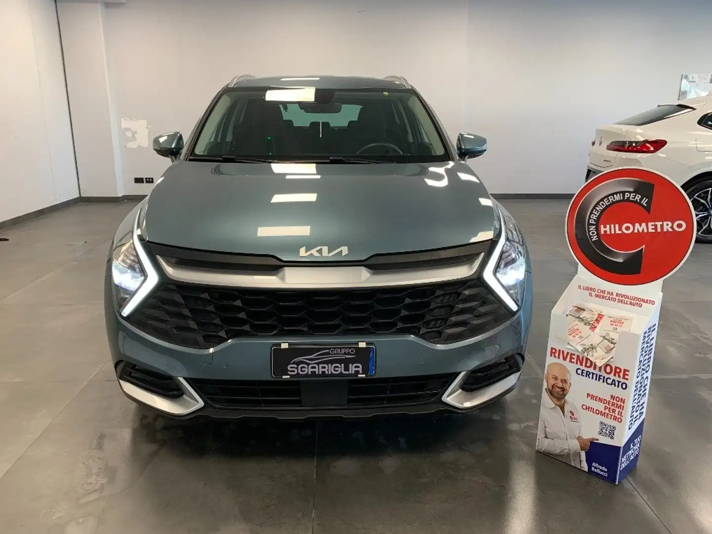 Kia Sportage 1.6 CRDi MHEV DCT Style IBRIDO AUTOMATICO Grigio - 2