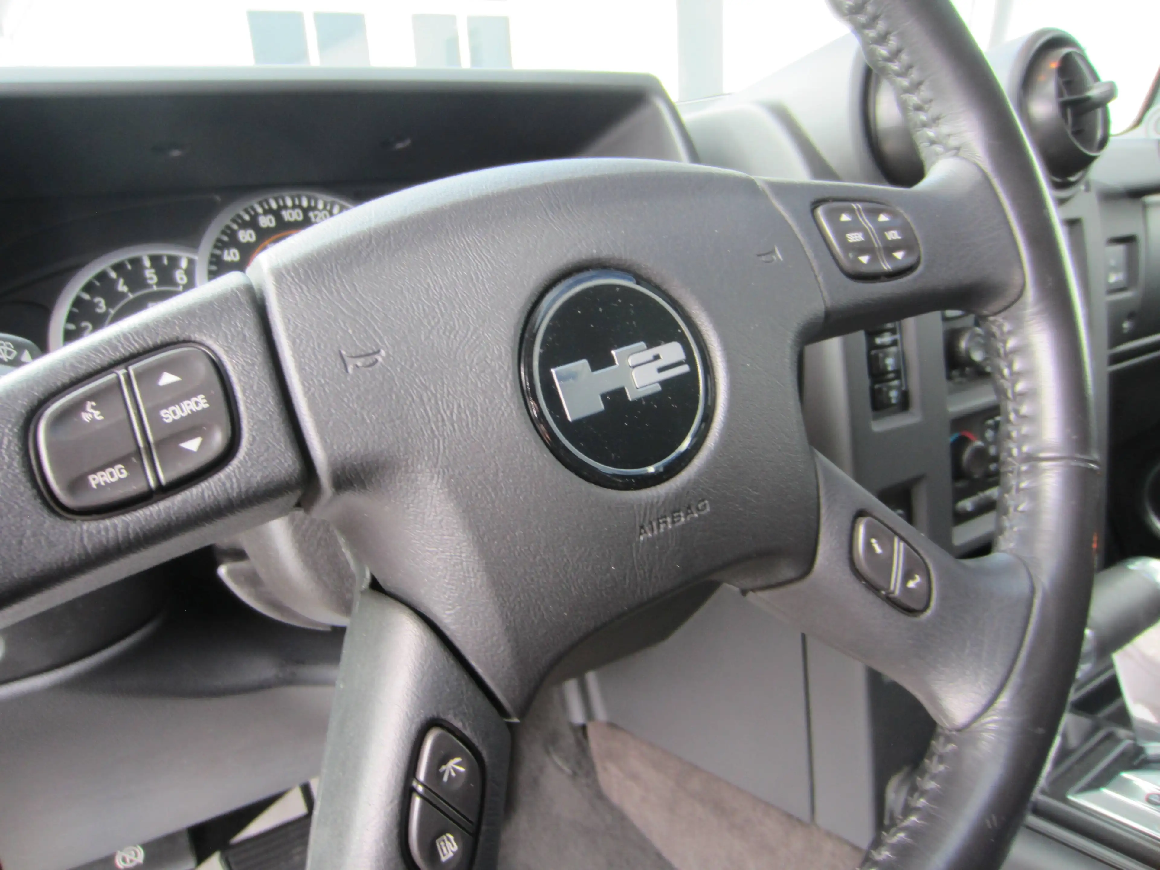 HUMMER H2 Automatik — photo 21