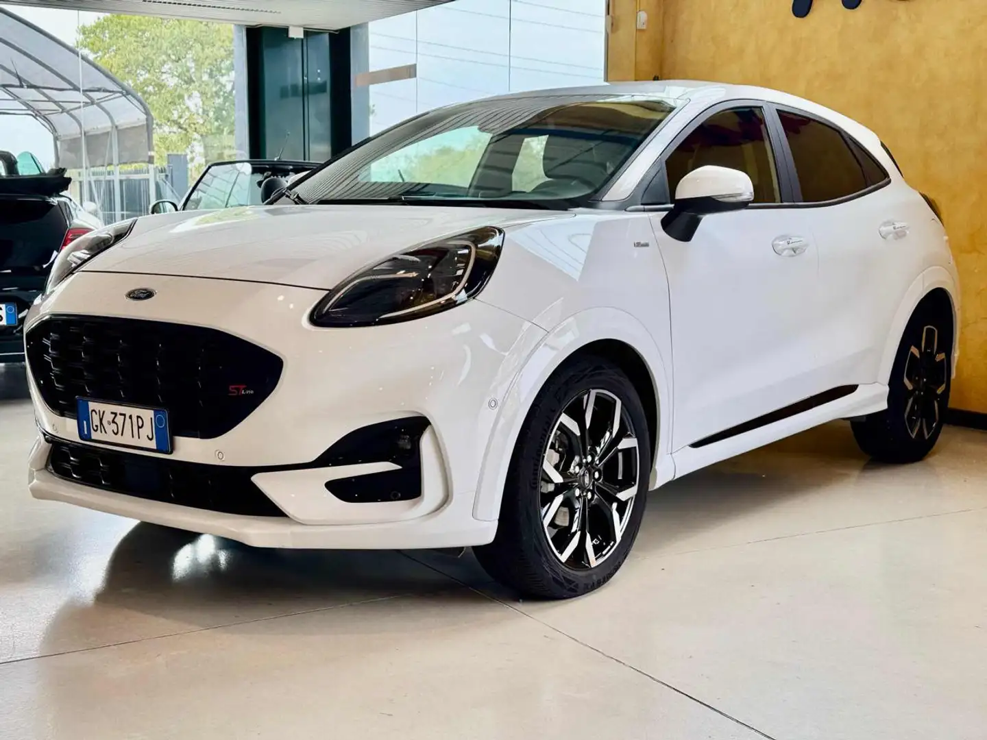 Ford Puma 1.0 EcoBoost Hybrid 125 CV ST-Line X MHEV Bianco - 1