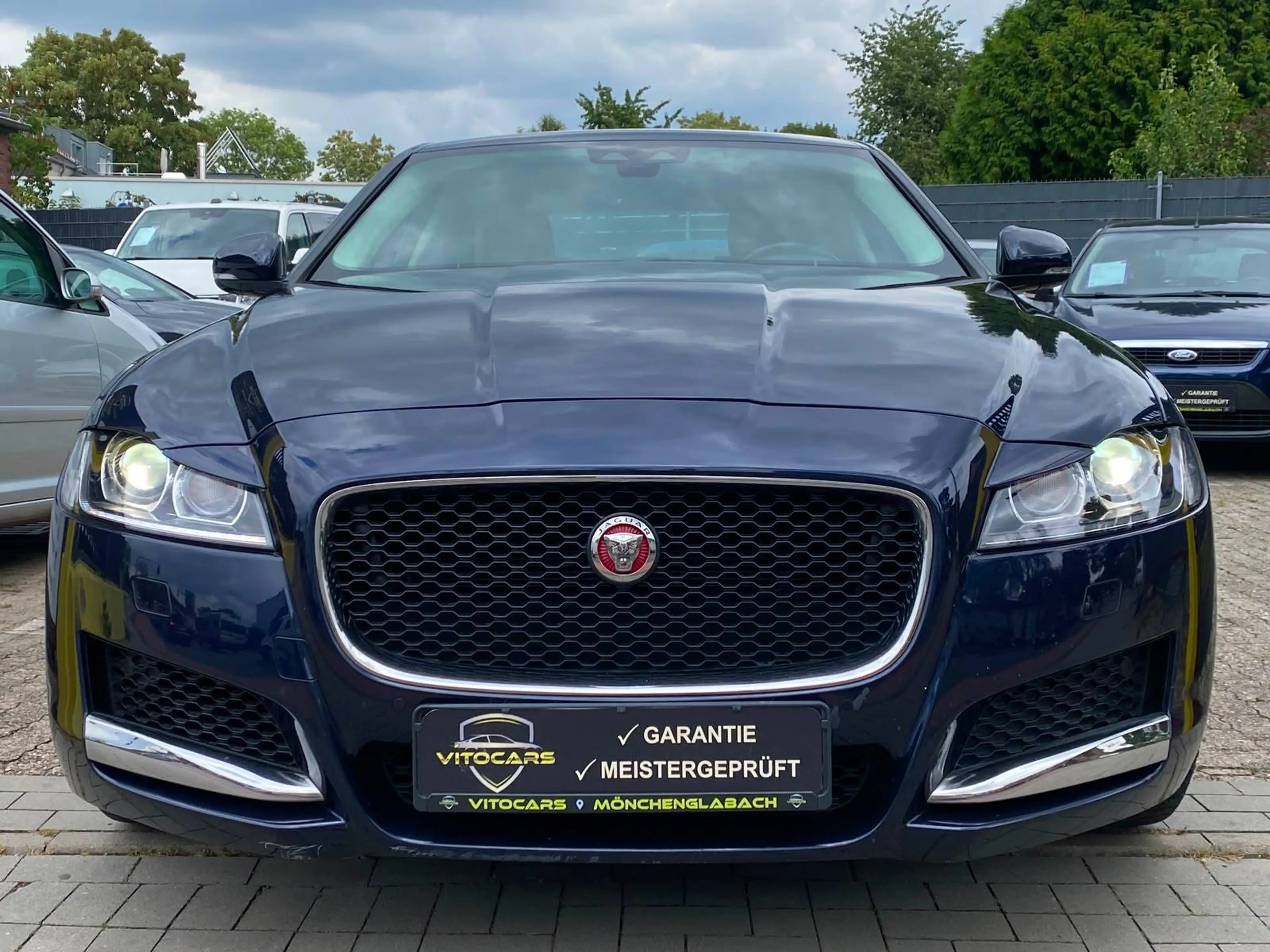 Jaguar XF Portfolio 2.5t | ab 4,99% | Garantie | — photo 3
