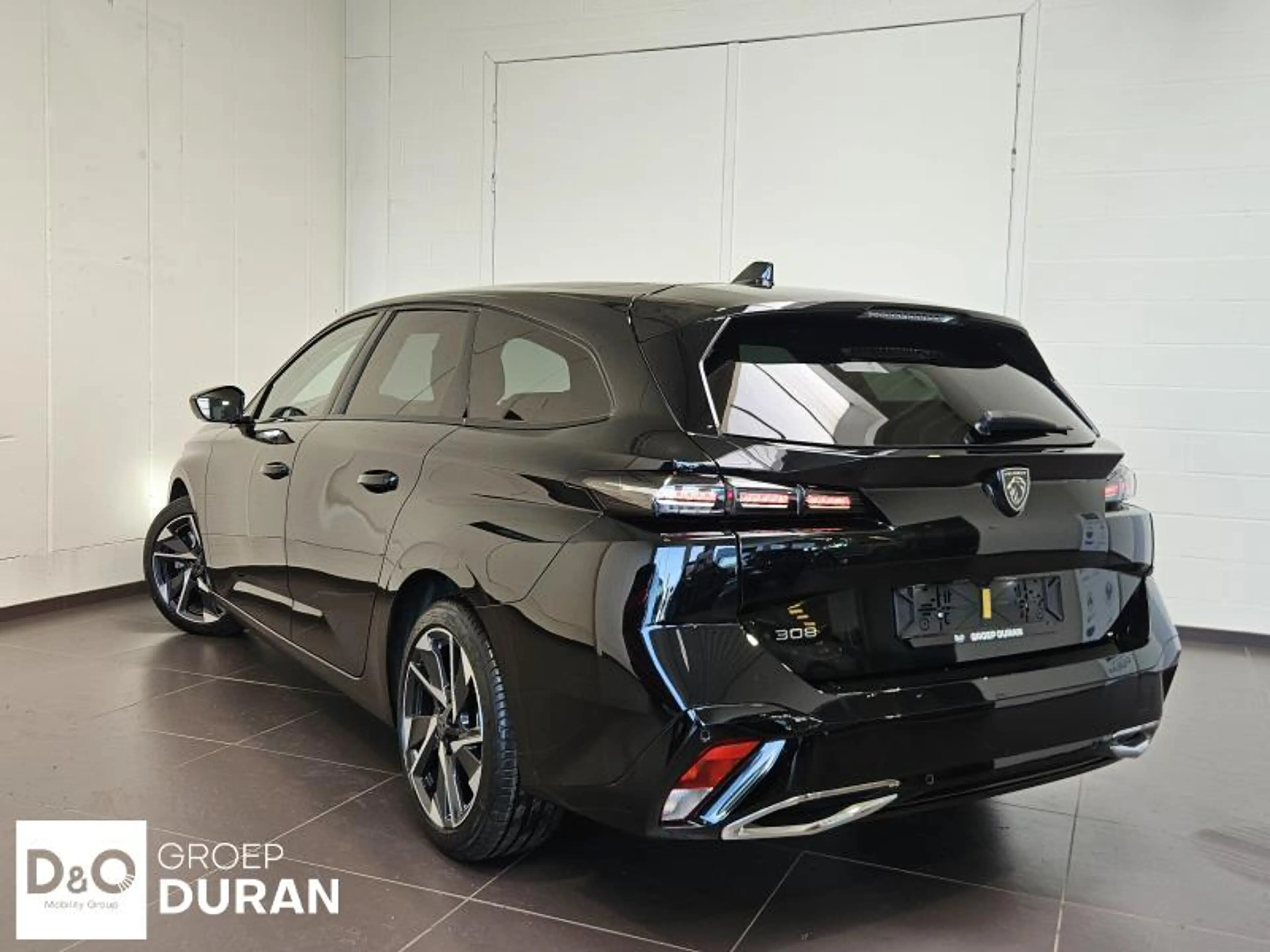 Peugeot 308 Allure 1.2 Hybrid e-dcs6 — photo 2