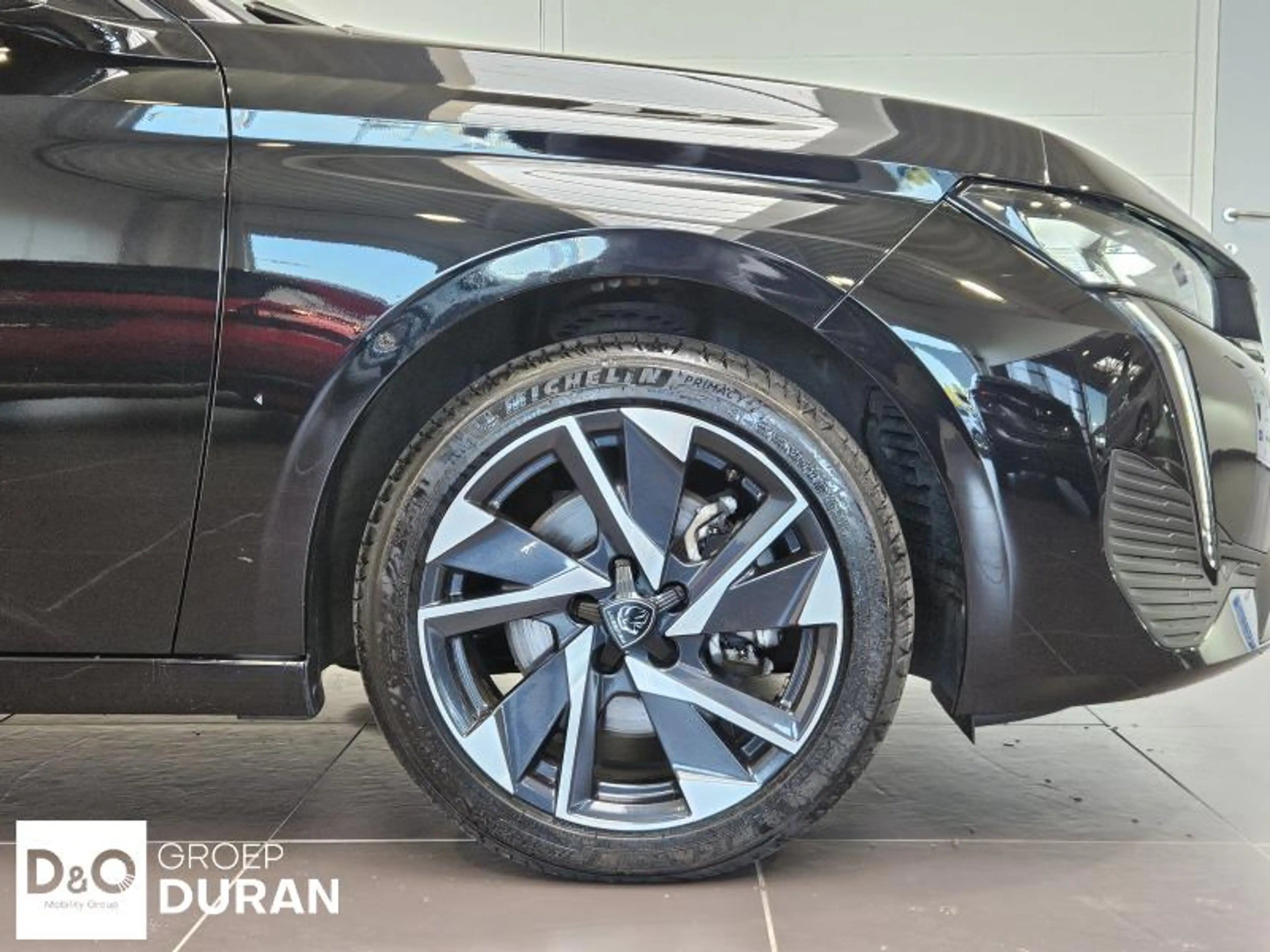 Peugeot 308 Allure 1.2 Hybrid e-dcs6 — photo 8