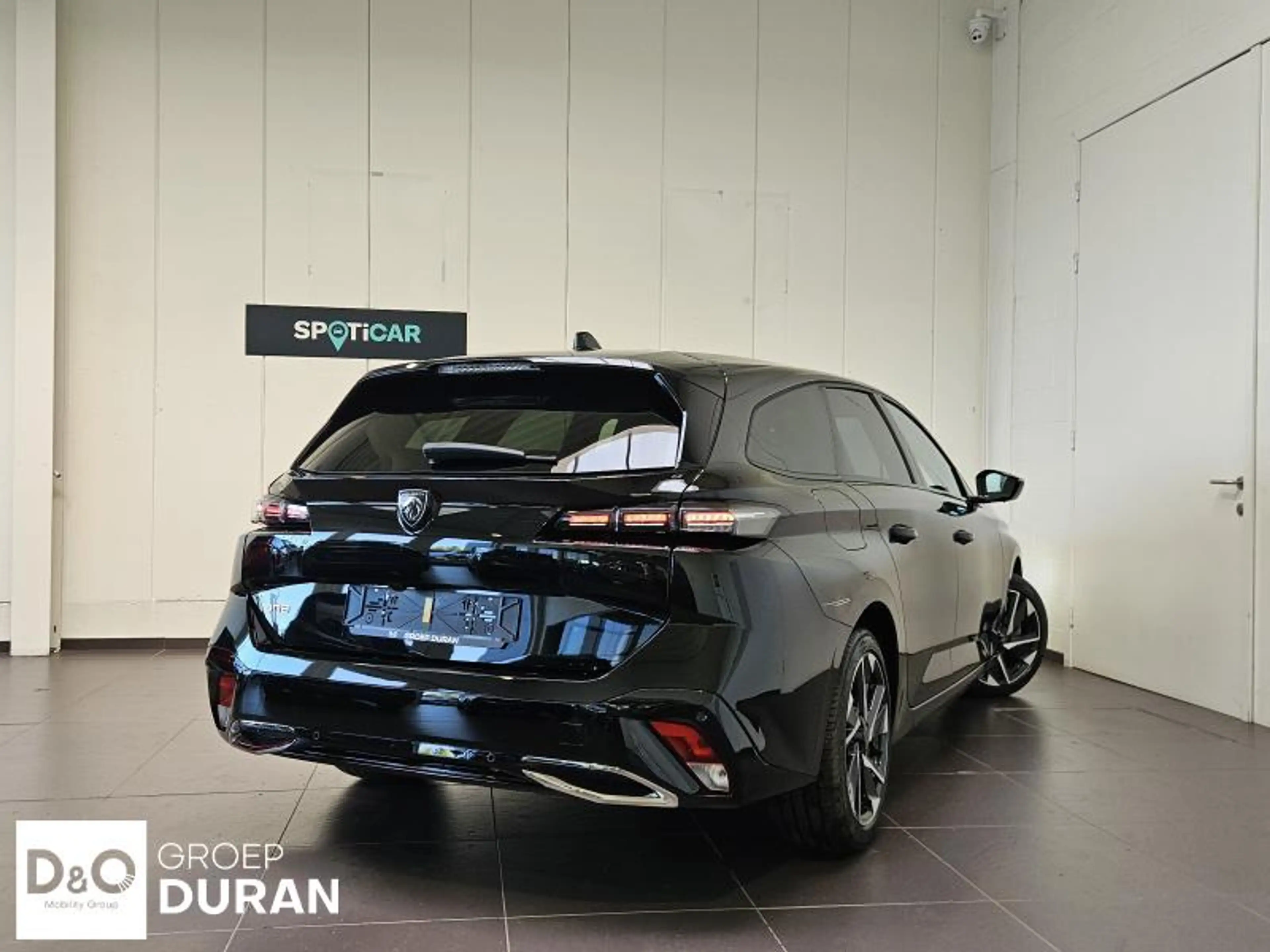 Peugeot 308 Allure 1.2 Hybrid e-dcs6 — photo 6