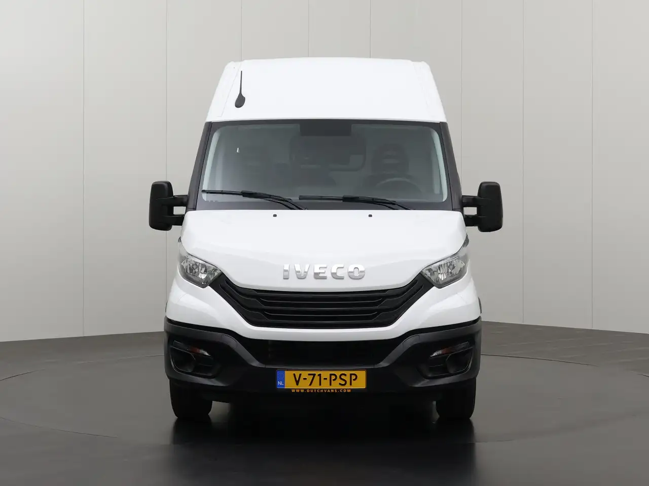 Iveco Daily 2024 — фото 10