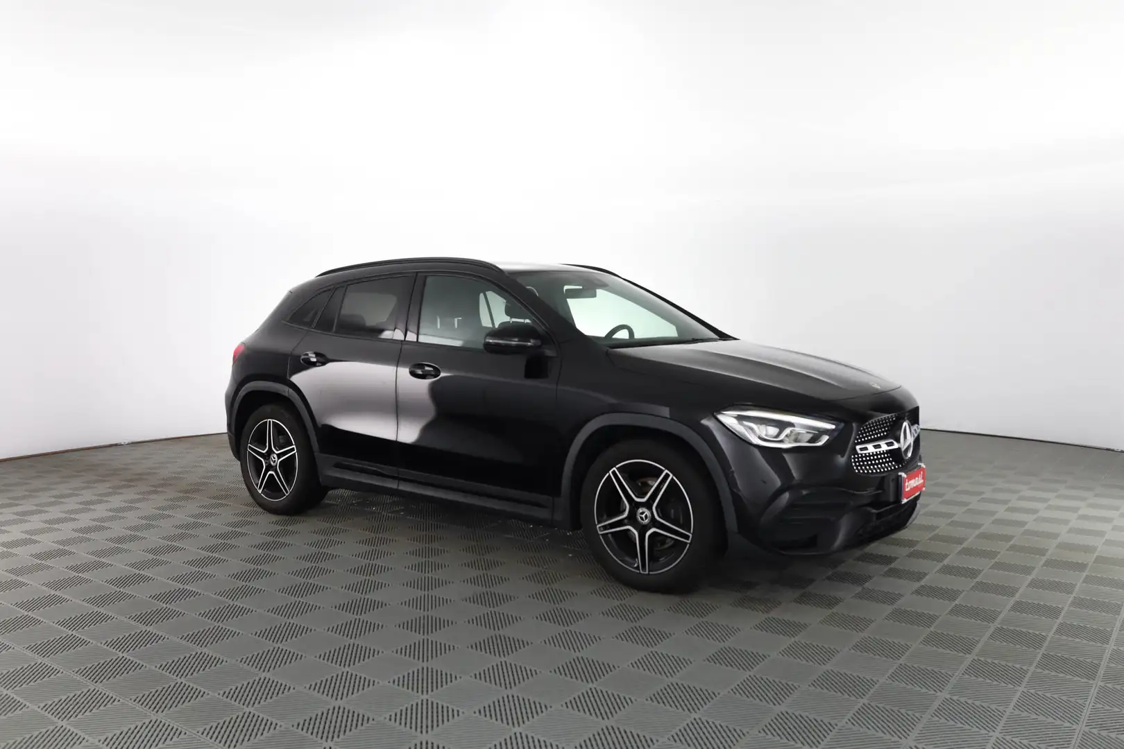 Mercedes-Benz GLA 180 Automatic Premium PACK TECH, AMG LINE PACK,CERCHI Nero - 2