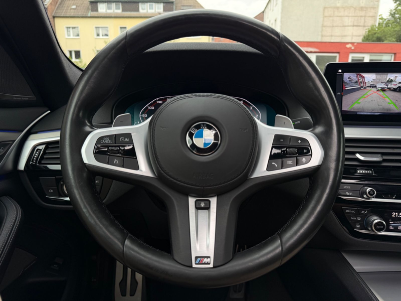 BMW 550 d xDrive GLASDACH/MEMORY/SOFT-CLOSE/HUD/ — photo 15