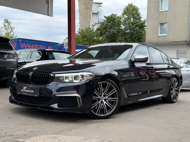 BMW 550 d xDrive GLASDACH/MEMORY/SOFT-CLOSE/HUD/