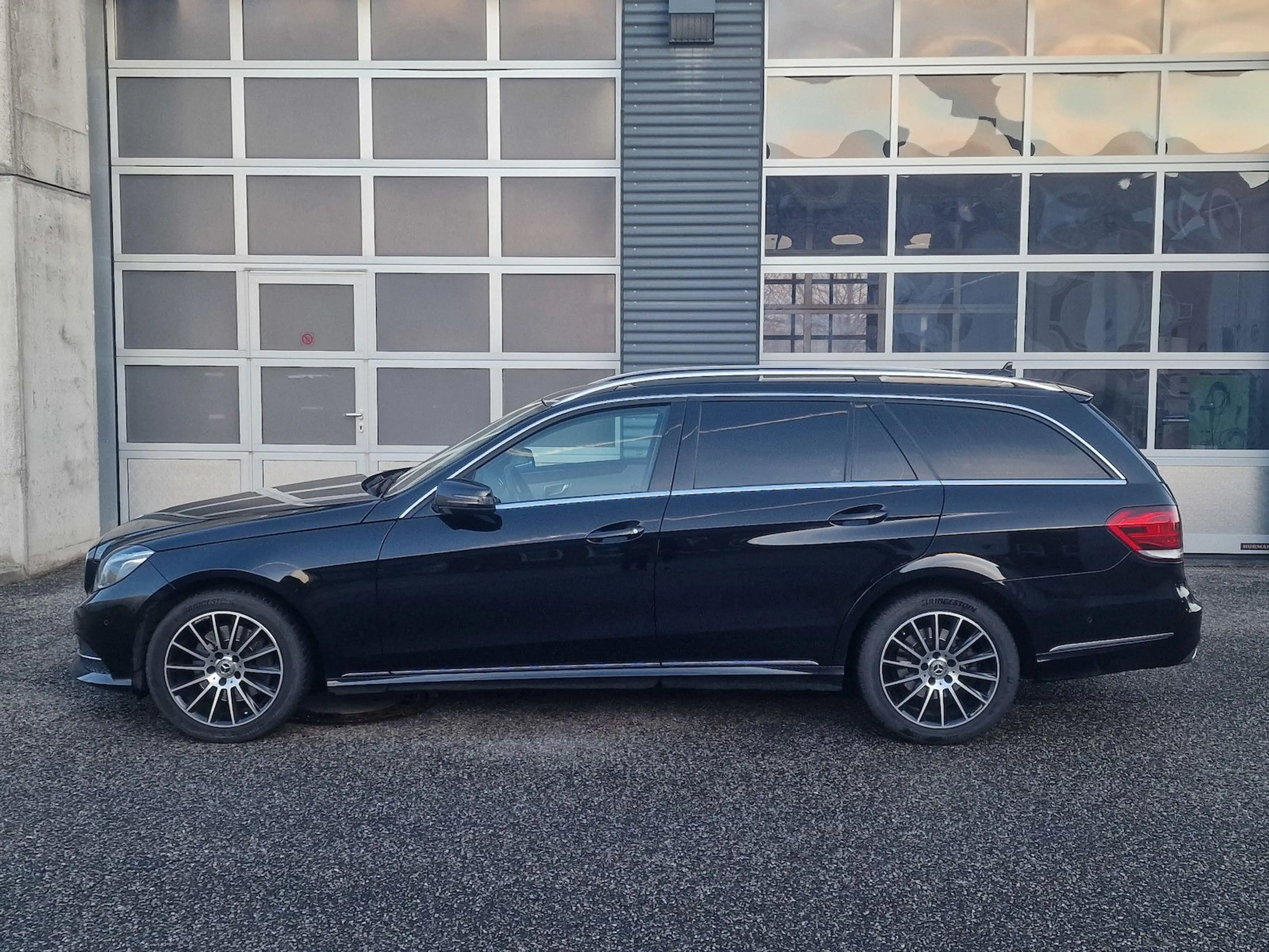 Mercedes-Benz E 250 CDI 4Matic NAVI XENON — photo 2