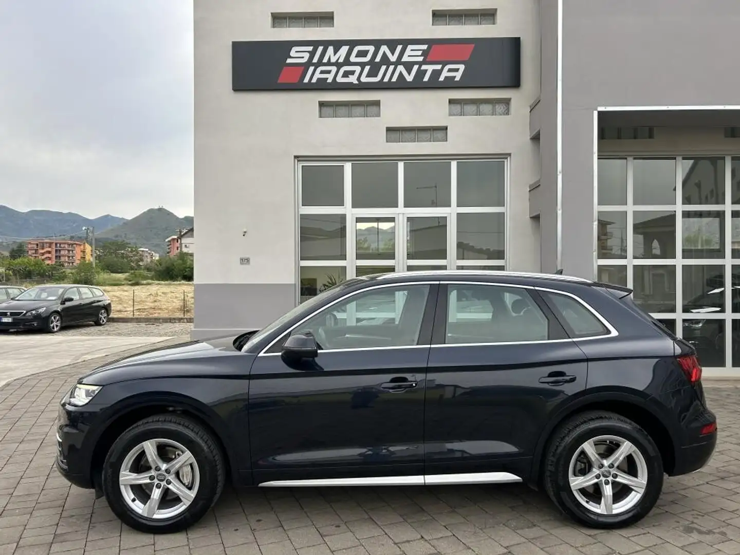 Audi Q5 2.0 TDI 190 CV quattro S tronic Business Sport Nero - 2