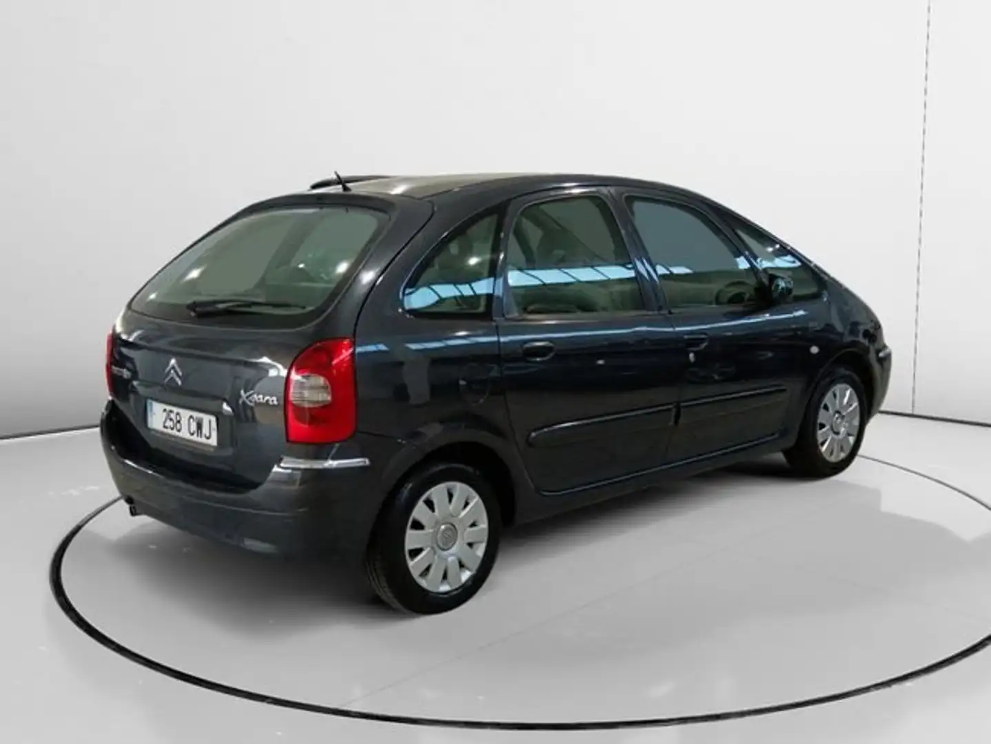 Citroen Xsara 1.8 SX Blau - 2