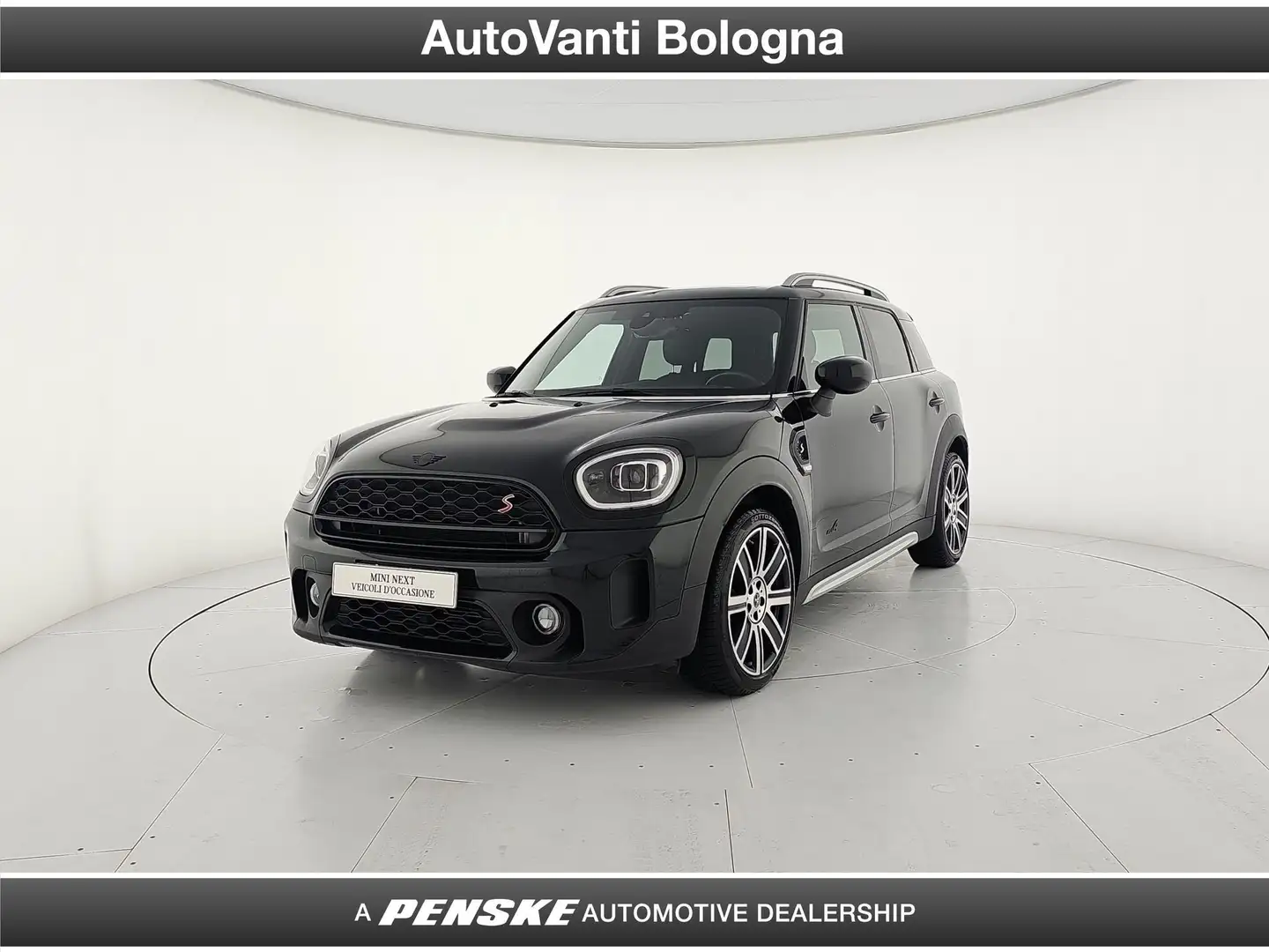 MINI Cooper SD Countryman Mini 2.0 Cooper SD Yours Countryman ALL4 Zwart - 1