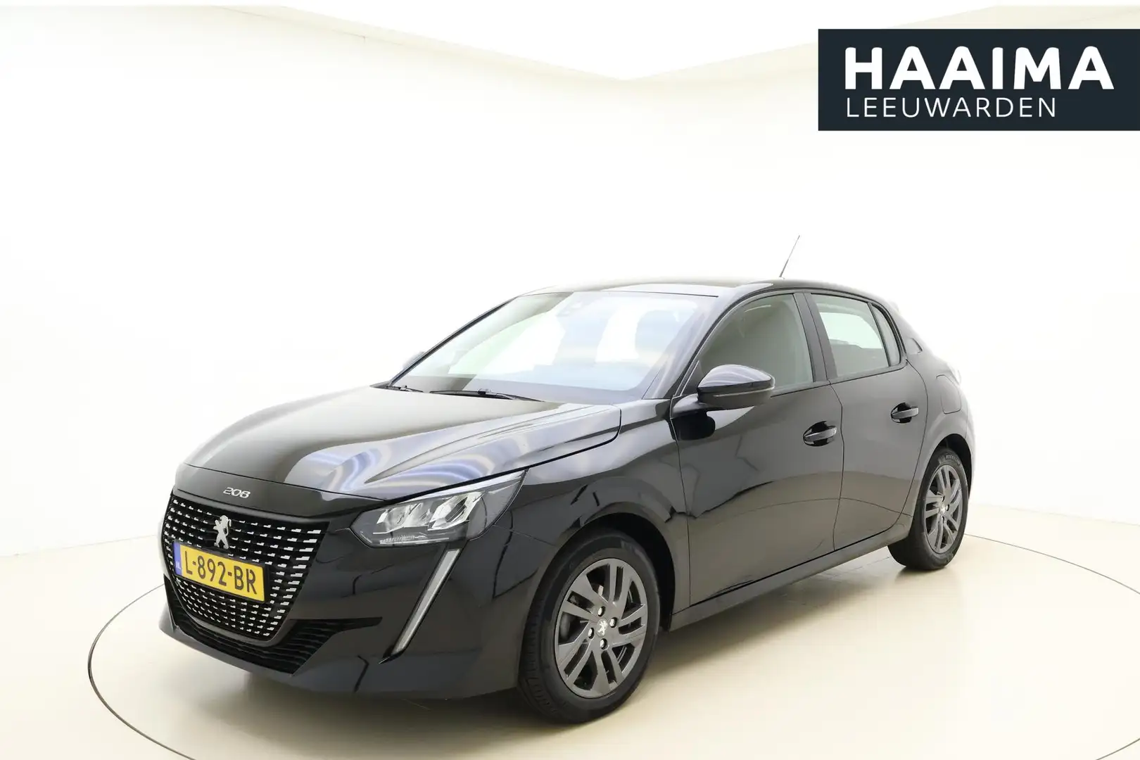 Peugeot 208 1.2 PureTech Active Pack 75 PK | Handgeschakeld | Zwart - 1